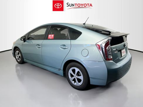 Used 2015 Toyota Prius Two image 6