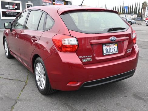 Used 2013 Subaru Impreza 2.0i Premium w/ All-Weather Pkg image 7