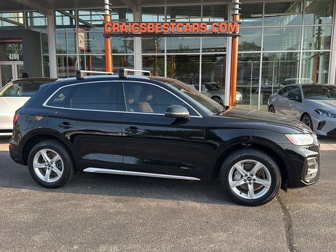 Used 2021 Audi Q5 2.0T Premium w/ Convenience Package AWD/4WD image 1