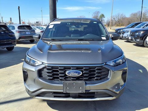 Used 2025 Ford Escape ST-Line image 25