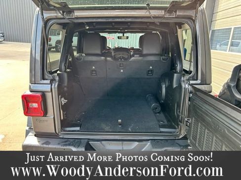 Used 2021 Jeep Wrangler Unlimited Rubicon AWD/4WD image 6