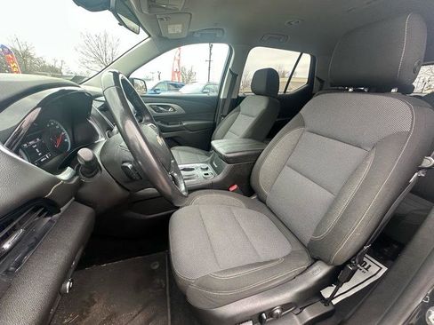 Used 2018 Chevrolet Traverse LT image 9