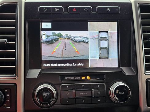 Used 2019 Ford F150 Platinum w/ Equipment Group 701A Luxury AWD/4WD image 19