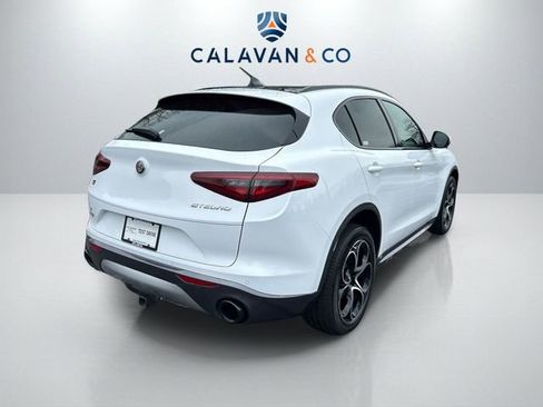 Used 2023 Alfa Romeo Stelvio Ti image 7
