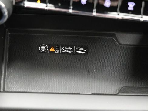 Used 2025 Chevrolet Tahoe LT image 24