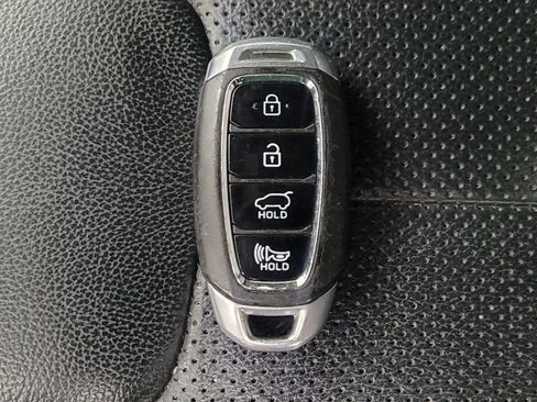 Used 2019 Hyundai Santa Fe Limited FWD image 32
