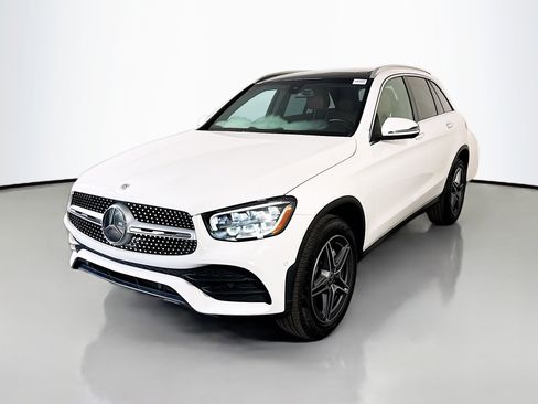 Used 2021 Mercedes-Benz GLC 300 4MATIC w/ AMG Line image 4