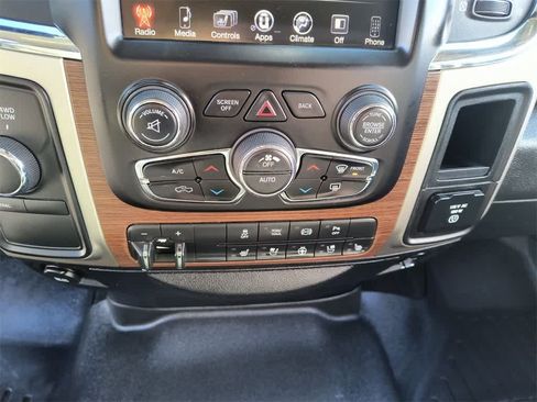 Used 2014 RAM 2500 Laramie image 18
