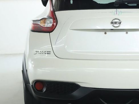 Used 2017 Nissan Juke SV image 18