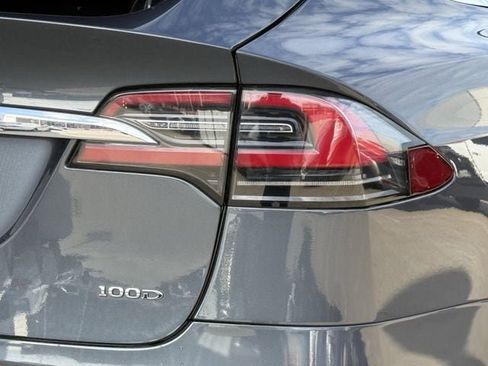 Used 2018 Tesla Model X 100D AWD/4WD image 7