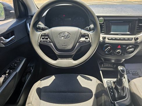 Used 2020 Hyundai Accent SE FWD image 9