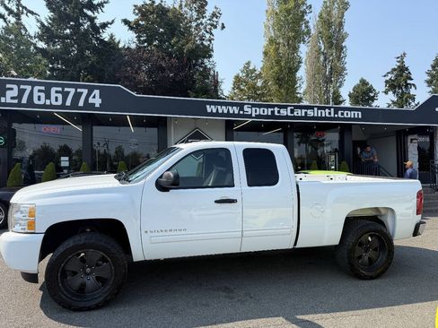 Used 2009 Chevrolet Silverado 1500 LS AWD/4WD image 9