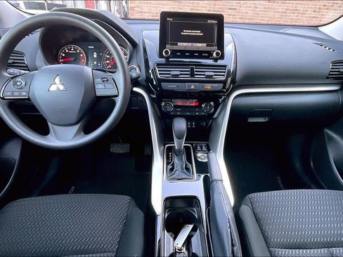 Used 2024 Mitsubishi Eclipse Cross LE image 14