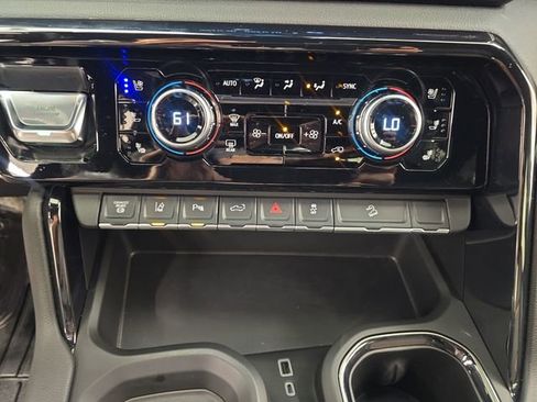 Used 2025 GMC Sierra 2500 AT4 w/ AT4 Premium Plus Package AWD/4WD image 25