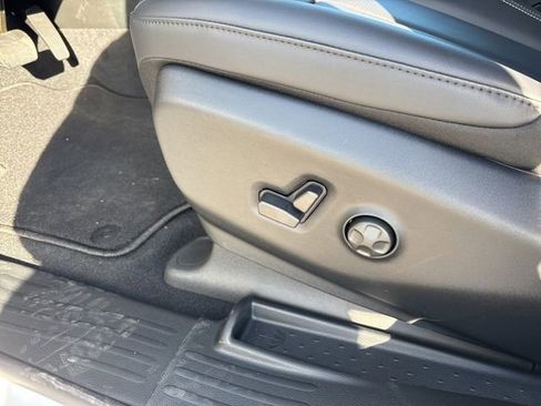 New 2026 Chrysler Pacifica Select image 21