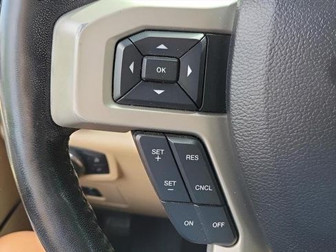 Used 2017 Ford F150 Lariat w/ Equipment Group 502A Luxury AWD/4WD image 22