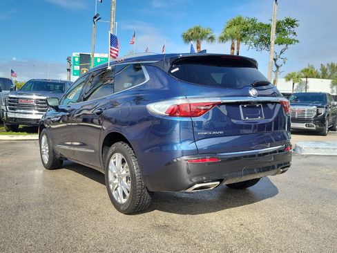 Used 2023 Buick Enclave Premium w/ Experience Buick Package FWD image 7