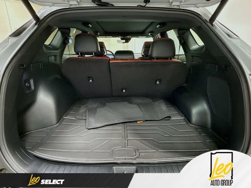 Used 2025 Kia Sportage SX image 28