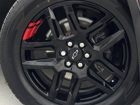 Certified 2022 Chevrolet Traverse Premier w/ Redline Edition image 9