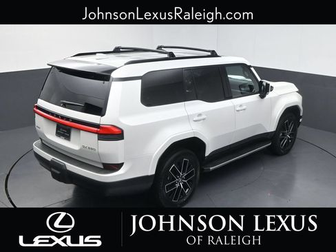 Used 2024 Lexus GX 550 w/ Accessory Package (Z1) AWD/4WD image 27