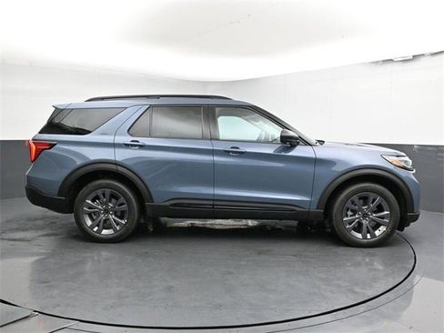 New 2026 Ford Explorer Active w/ Active Comfort Package image 15