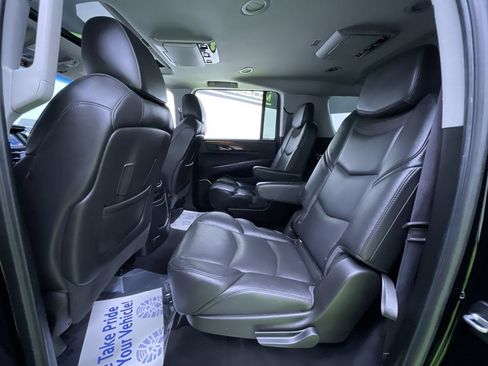 Used 2017 Cadillac Escalade ESV Premium Luxury AWD/4WD image 27