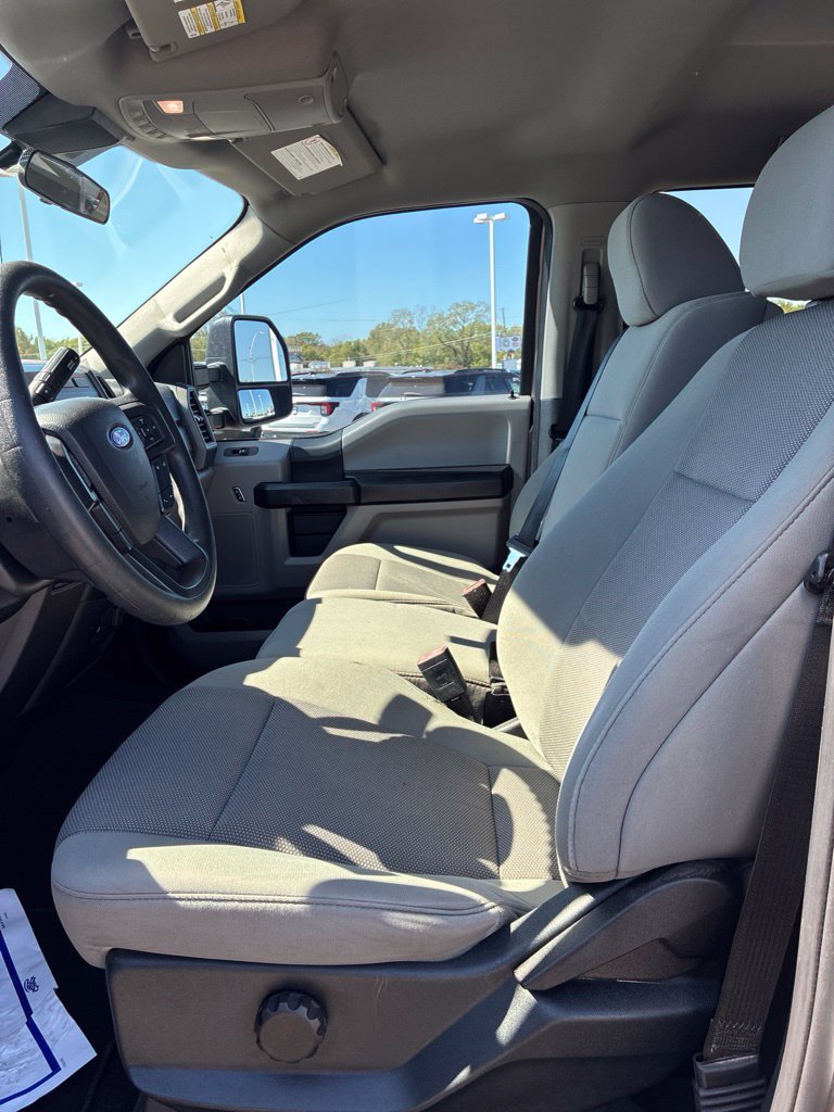 Used 2020 Ford F250 XL w/ STX Appearance Package AWD/4WD image 17