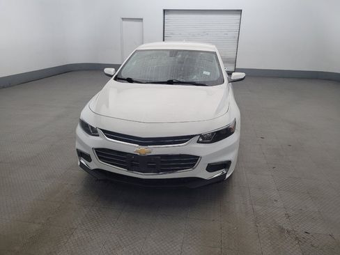 Used 2018 Chevrolet Malibu LT FWD image 15
