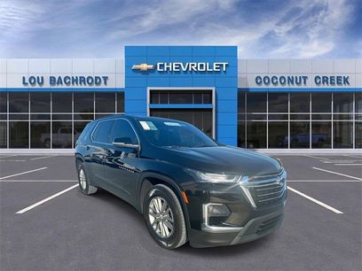 Used 2023 Chevrolet Traverse LT