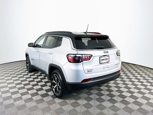 Certified 2025 Jeep Compass Limited AWD/4WD image 7