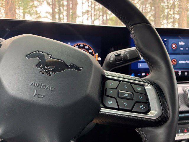 Used 2025 Ford Mustang GT Premium RWD image 29