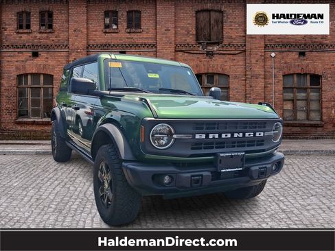 Certified 2023 Ford Bronco Black Diamond AWD/4WD image 1