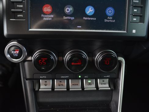 Used 2023 Toyota GR86 RWD image 22