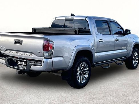 Used 2017 Toyota Tacoma Limited w/ Tow Package AWD/4WD image 2