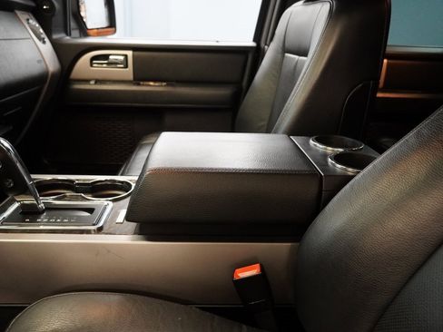 Used 2017 Ford Expedition EL Limited w/ Equipment Group 301A image 8