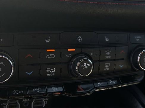 Used 2023 Dodge Durango GT image 17