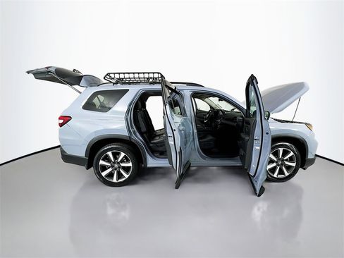 Used 2023 Honda Pilot Elite image 35