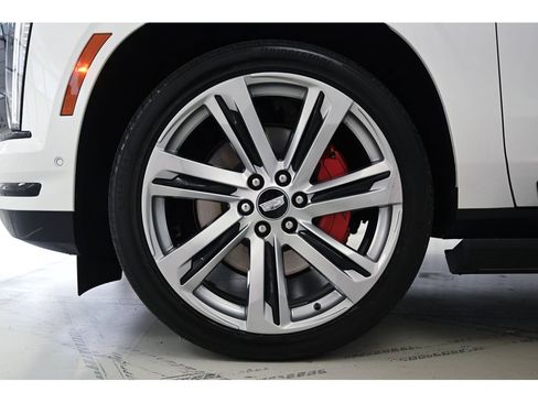 Used 2025 Cadillac Escalade Sport Platinum image 25