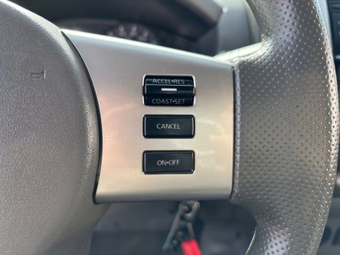 Used 2016 Nissan Frontier SV image 27