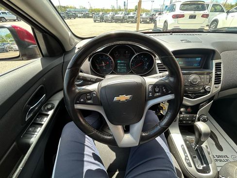 Used 2014 Chevrolet Cruze LT FWD image 29