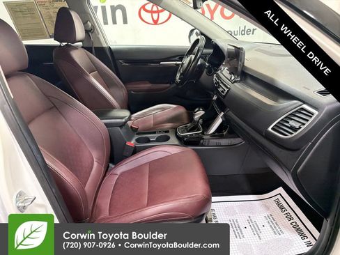 Used 2022 Kia Seltos SX AWD/4WD image 11