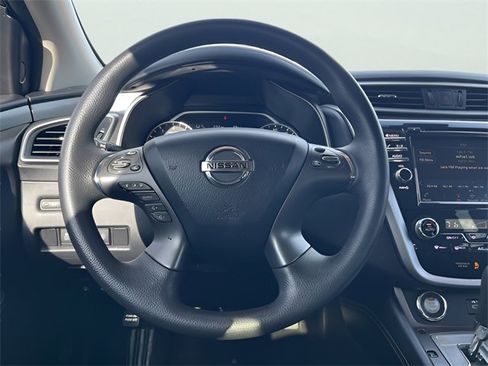 Used 2020 Nissan Murano S w/ Technology Package image 18