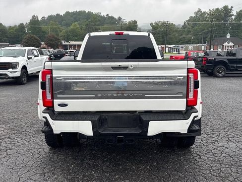 Used 2024 Ford F450 Platinum w/ FX4 Off-Road Package AWD/4WD image 6