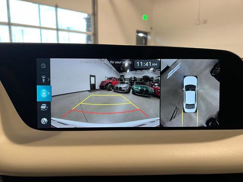 Used 2023 Genesis G90 3.5T image 18