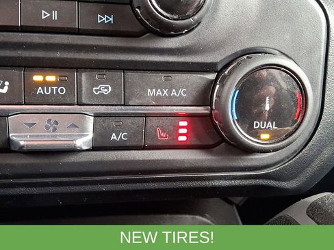 Used 2022 Ford Bronco Big Bend AWD/4WD image 25