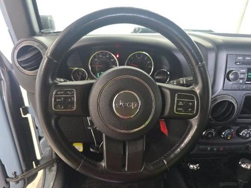 Used 2015 Jeep Wrangler Sport image 6