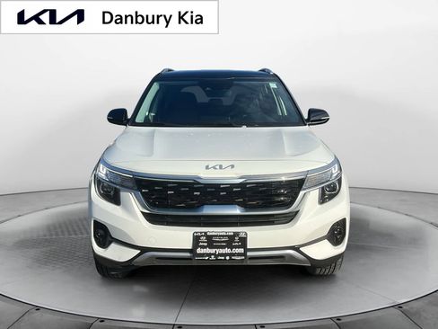 Used 2023 Kia Seltos S image 2