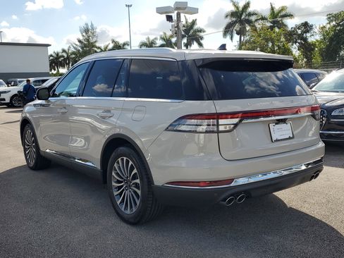 Certified 2022 Lincoln Aviator Reserve w/ Elements Package Plus image 4