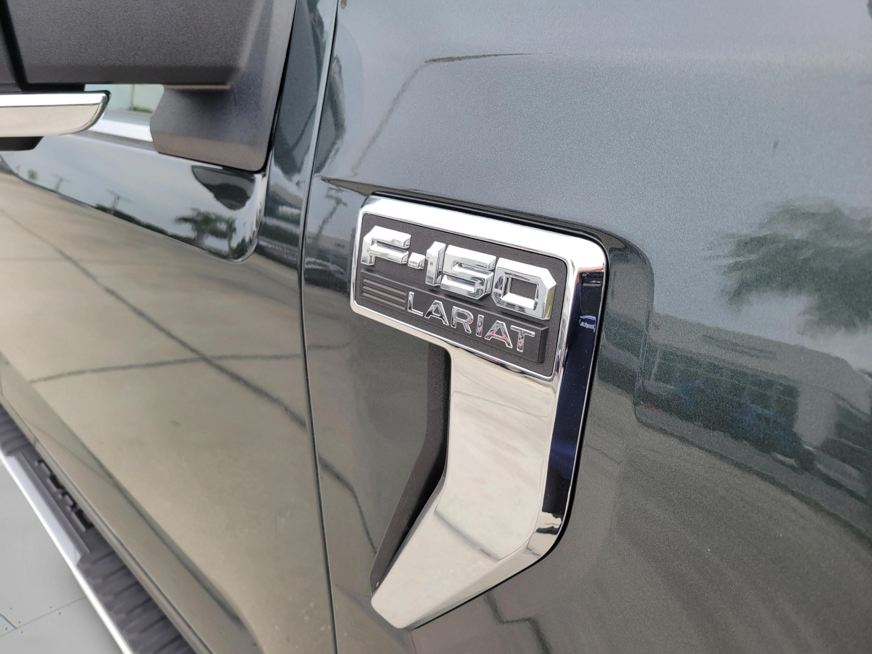 Used 2021 Ford F150 Lariat w/ Equipment Group 502A High AWD/4WD image 6