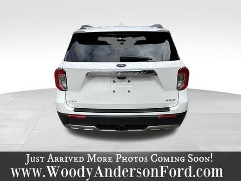 Used 2023 Ford Explorer XLT w/ Equipment Group 202A AWD/4WD image 5